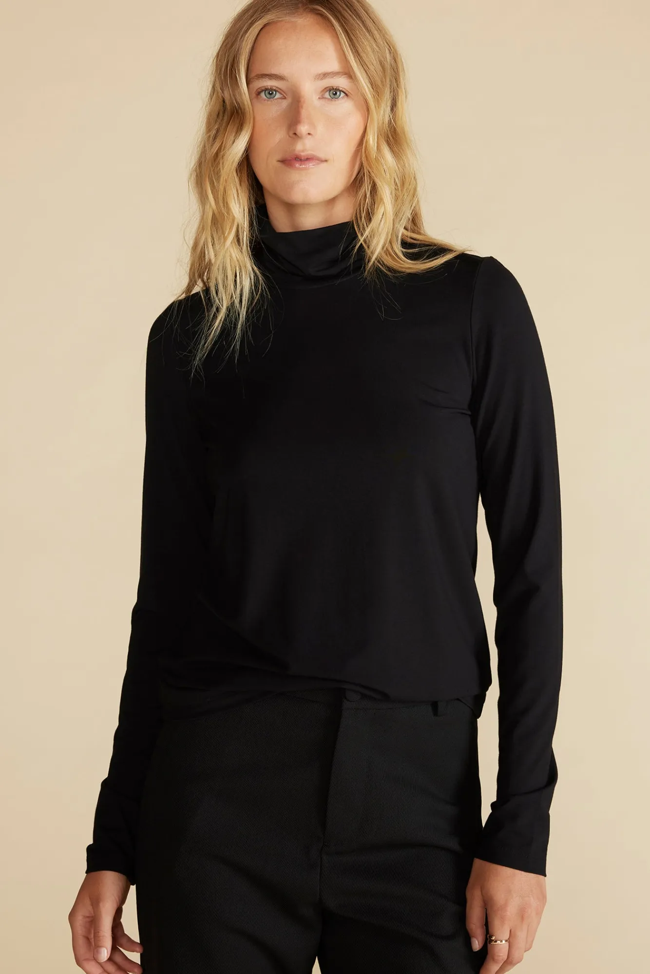 Amour Vert Flannery Bamboo Knit Turtleneck- Tops|Clearance